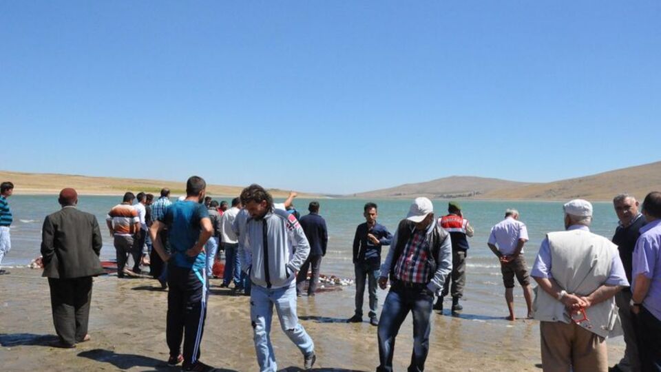 Barajda sandal alabora oldu, 1 kişi kayıp