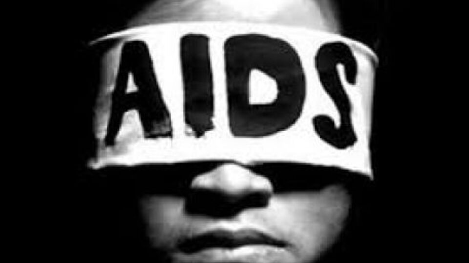 Yanlışlıkla AIDS hastalarının kimliklerini açıkladılar