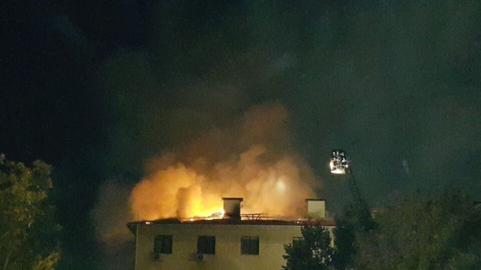 Astsubay Orduevi'nde korkutan yangın!