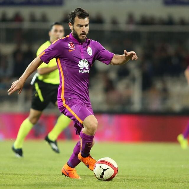 Galatasaray, gönderirken de para ödüyor