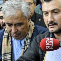 "Oğlunuz milyonlarla oynuyor, sizin haberiniz yok"