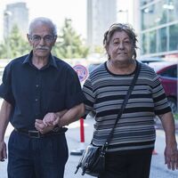 Hem hayatı hem böbreklerini paylaştı