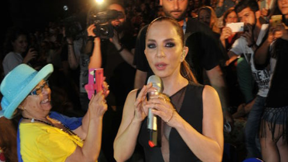 Sertab Harbiye'yi salladı