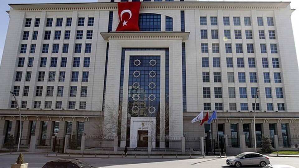 AK Parti'ye 3 bin 656 başvuru