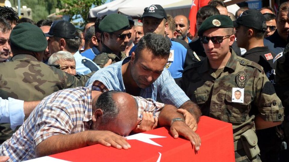 Şehit polis memuru Ersoy, son yolculuğuna uğurlandı