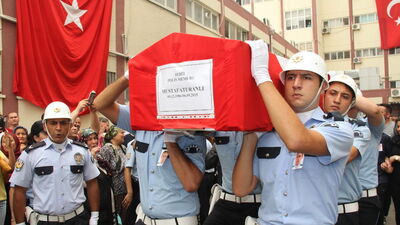 "Durun bir bakalım belki nefes alıyordur..."