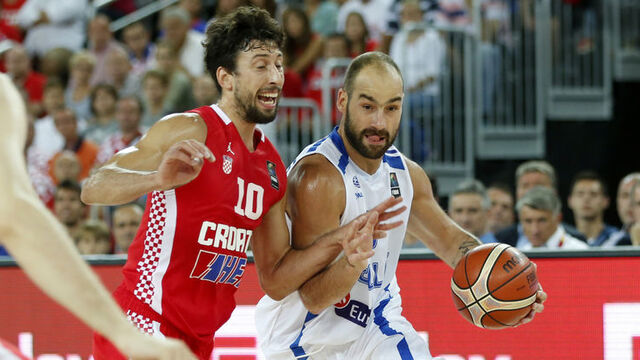 Komşu'yu Spanoulis taşıdı!