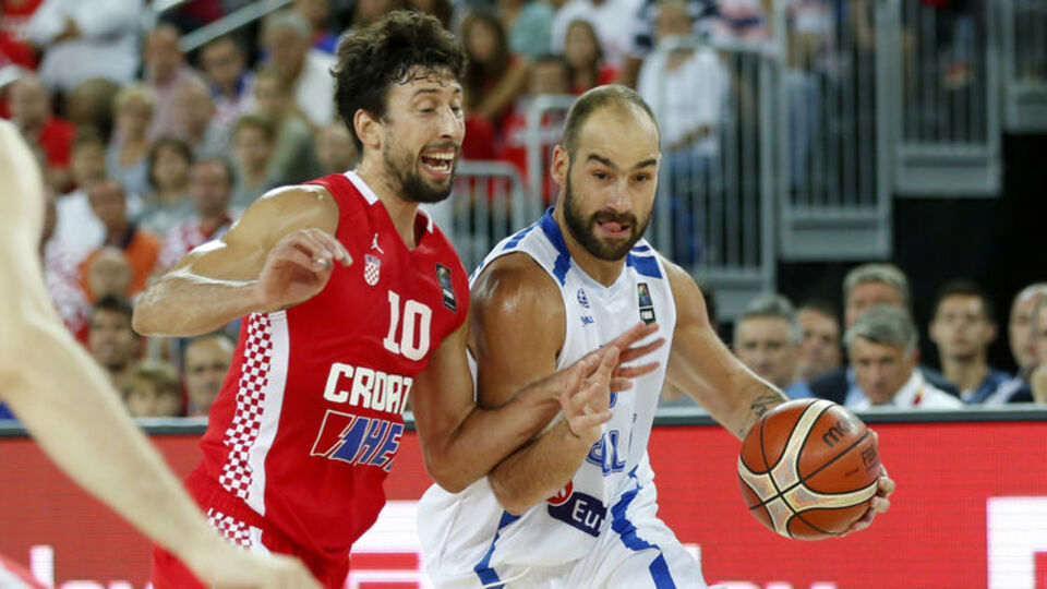 Komşu'yu Spanoulis taşıdı!