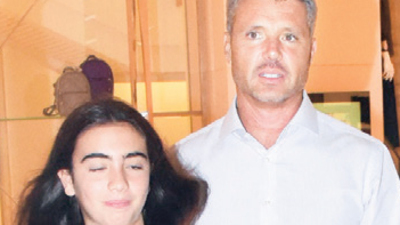 Baba kız alışverişte