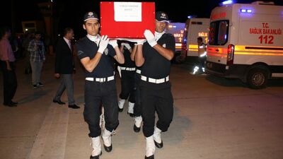 Iğdır şehitlerine havalimanında tören!