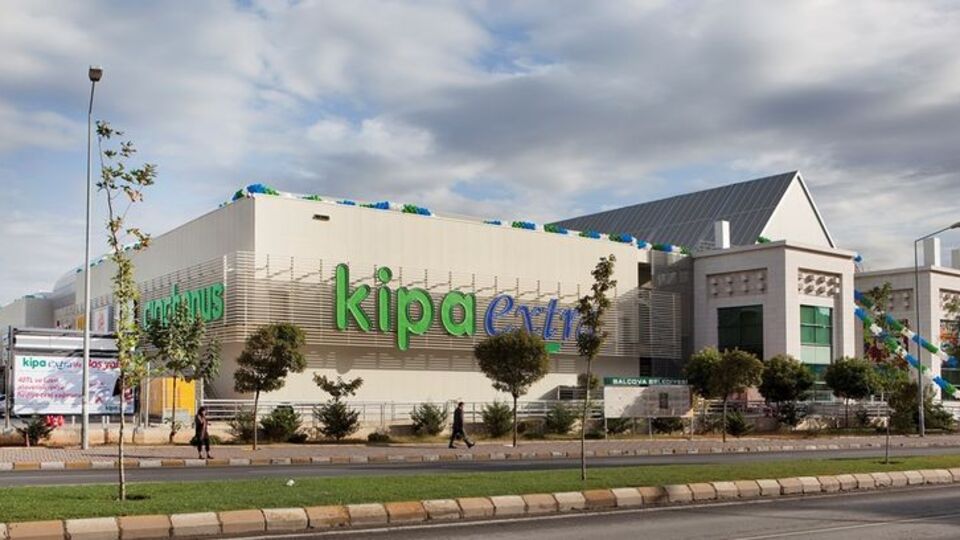 Tesco Kipa'nın 10 mağazasına 40 milyon TL