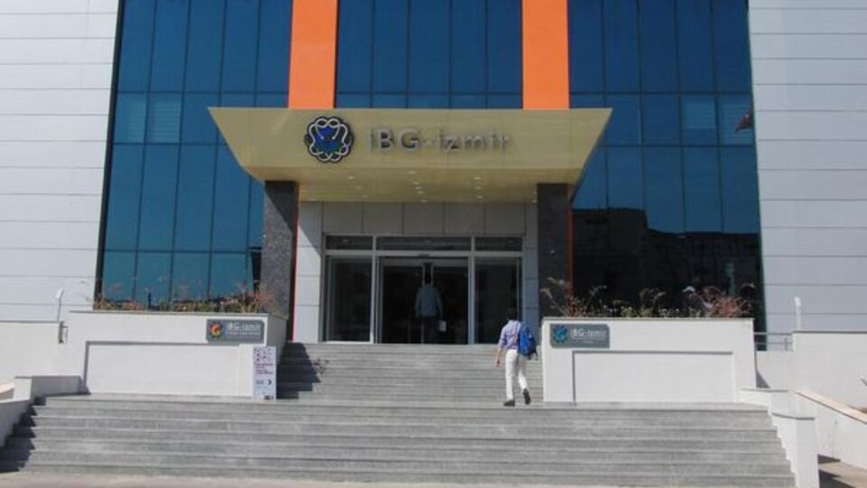 İzmir Biyotıp ve Genom Merkezi açıldı