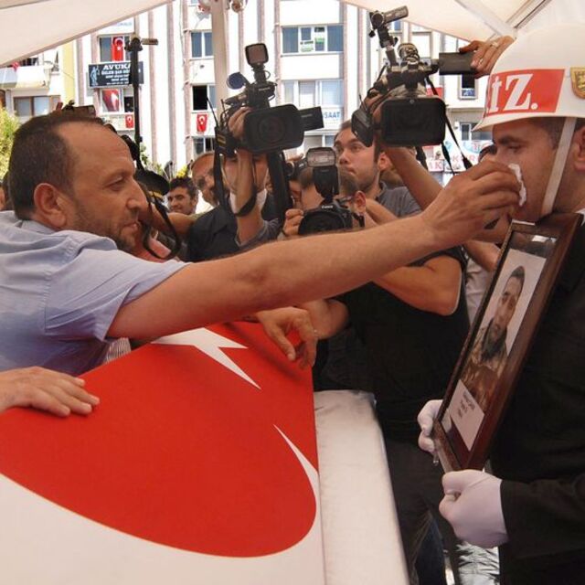 Şehit babası: Bu Türk ve Kürt kardeşliğinin son kurbanı olsun
