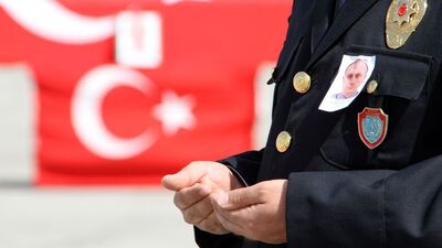 Trafik kazasında şehit olan emniyet amiri için tören düzenlendi