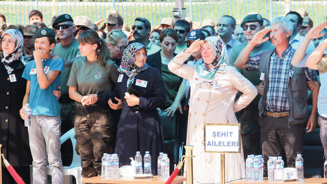 İki polis kardeşi PKK terörü ayırdı