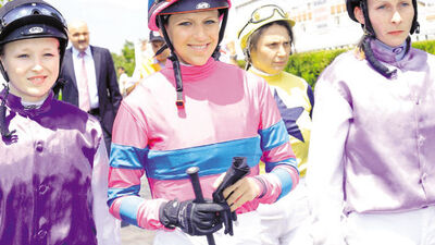 Veliefendi'de celebrity'ler yarıştı