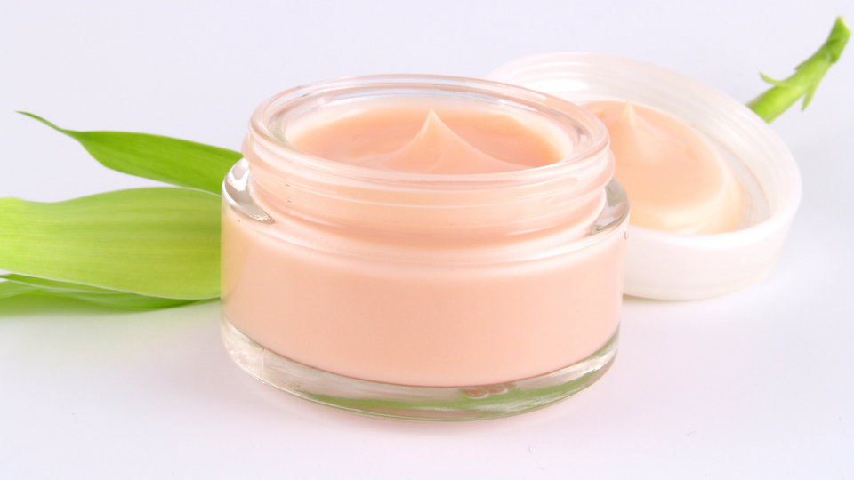 Televizyonda satılan kremlere dikkat!