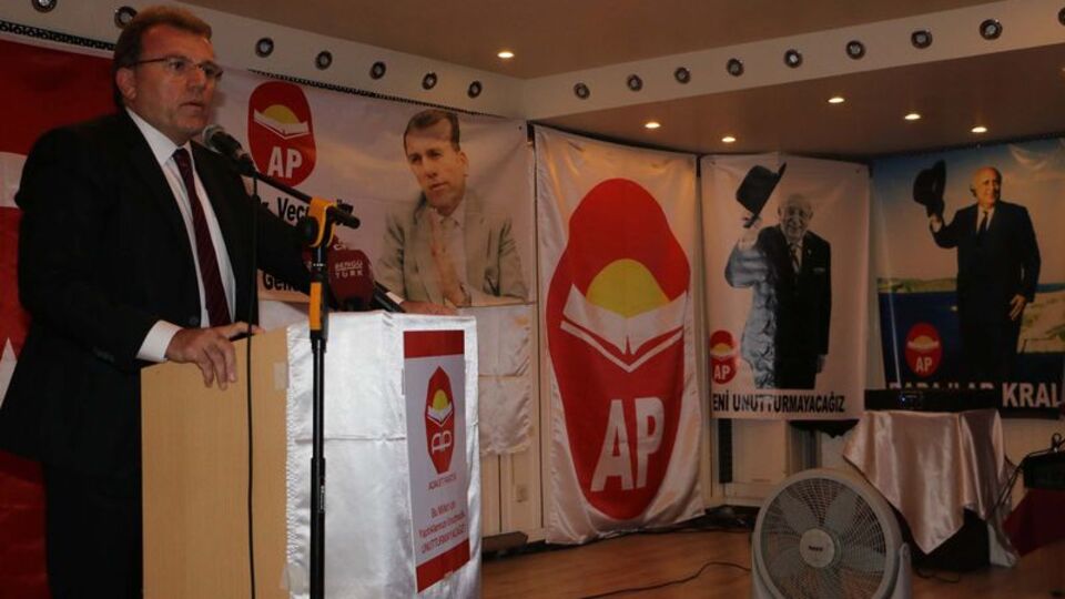 O parti yeniden siyasete dönüyor!