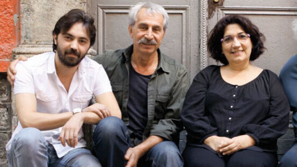 Madımak film setine gaz atıldı