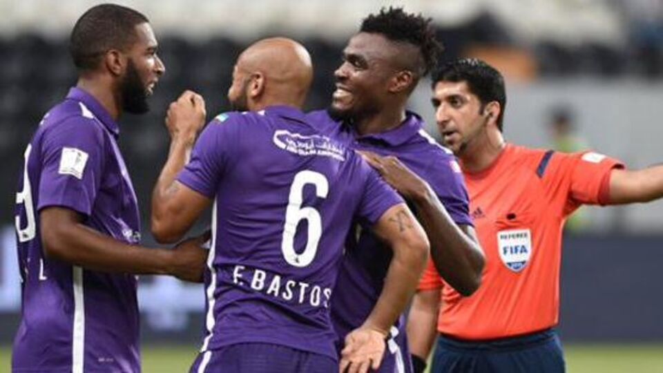 Emenike coştu!