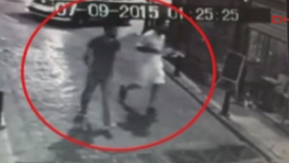 Beyoğlu'nda ABD'li turiste cinsel taciz, darp ve kapkaç!