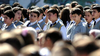 MEB çocuklara soracak: 'Ali ekmek al, Ayşe sofra kur'u yeniden yazmaya var mısın?