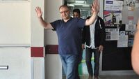 Eski hakim Karaçöl yeniden gözaltında