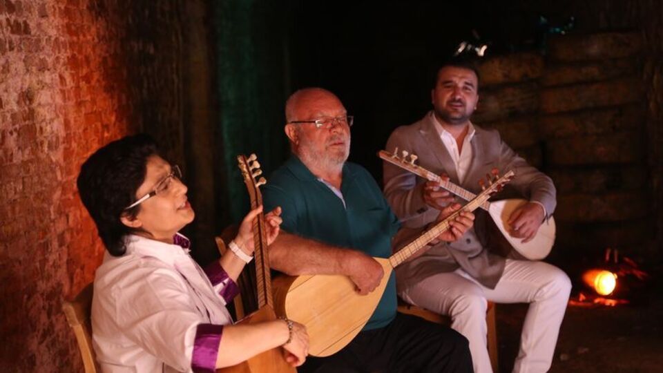 Musa Eroğlu'dan klip desteği