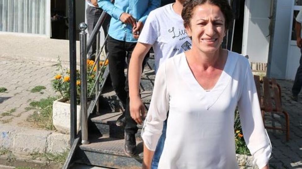 Edremit Belediye Başkanı görevinden alındı