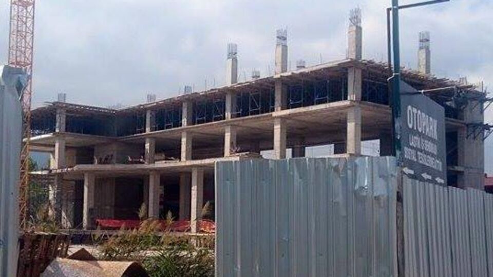 5 yıldızlı otel inşaatından düşen işçi öldü