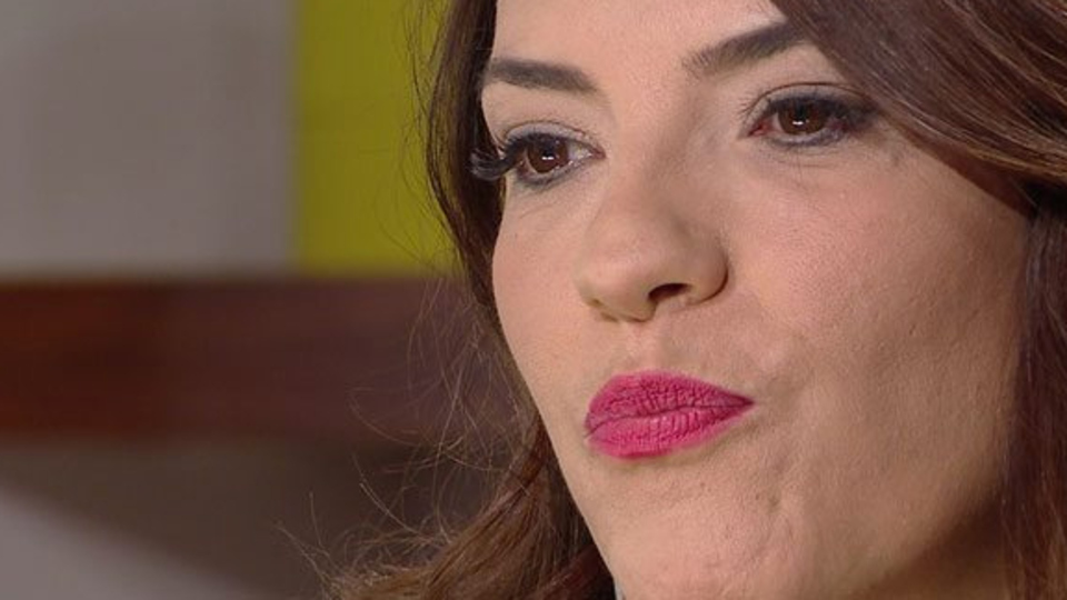 "Gece boş otobanda ağlıyorum"