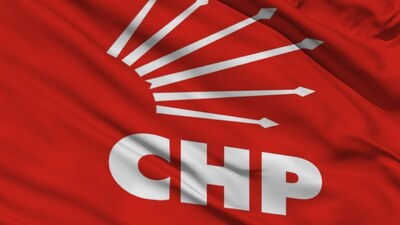 CHP'li Öztürk istifasını geri aldı!