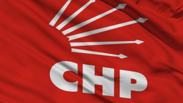 CHP'li Öztürk istifasını geri aldı!
