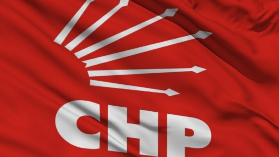 CHP'li Öztürk istifasını geri aldı!