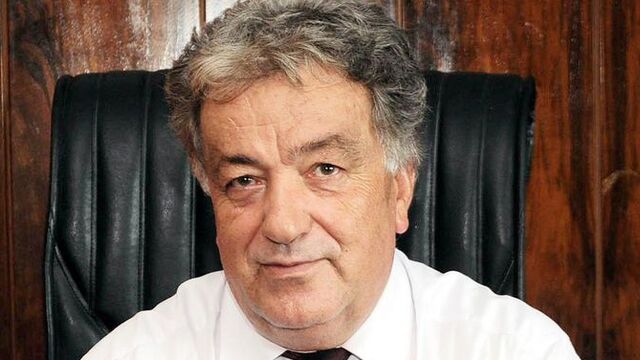 Kalp nakli yapılan profesör hayatını kaybetti