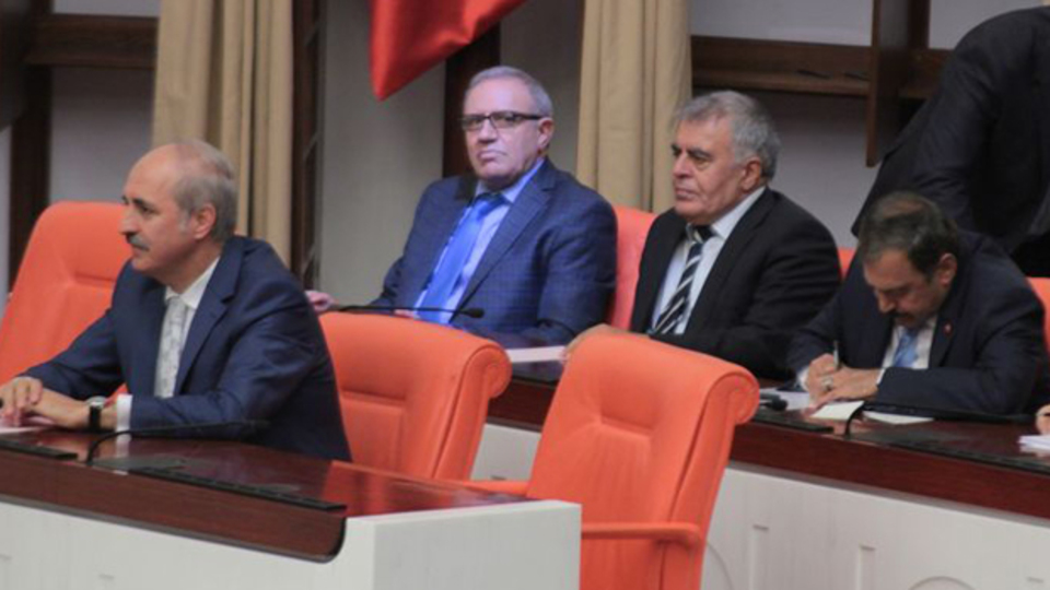 HDP'li iki bakan istifa etti!