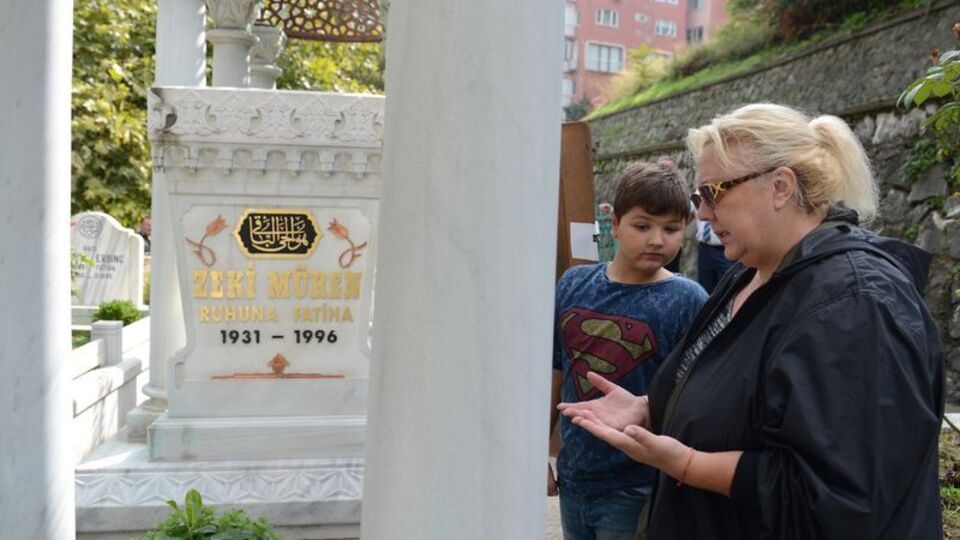 Zeki Müren vefatının 19'uncu yılında anıldı