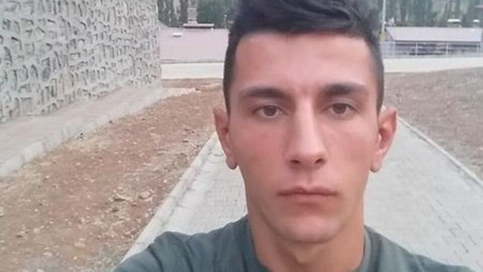 Şehit askerden kahreden paylaşım!