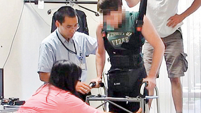 Felçli adam düşünceyle yürüdü!