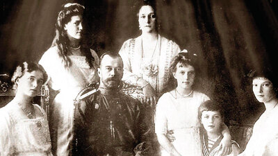 Rus Çarı'na mezarında bile rahat yok!