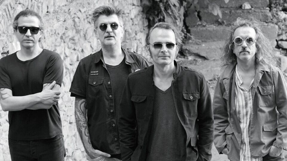 'Naklen' gerçek rock müzik