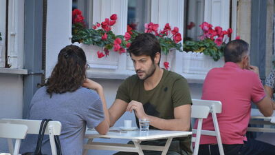 Sohbet kısa sürdü