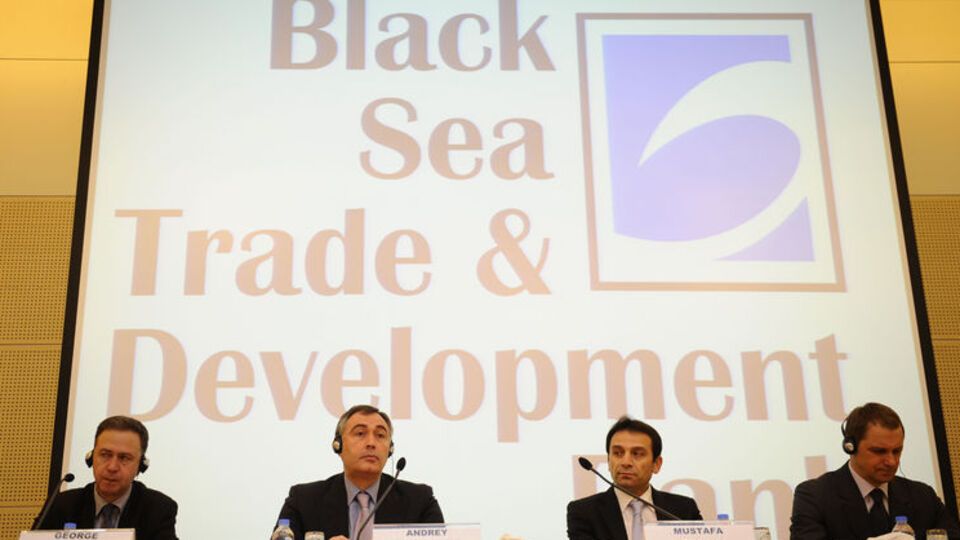 Komşuya Karadeniz'den destek