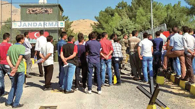 Ergani'de 1000 kişi korucu olmak istedi