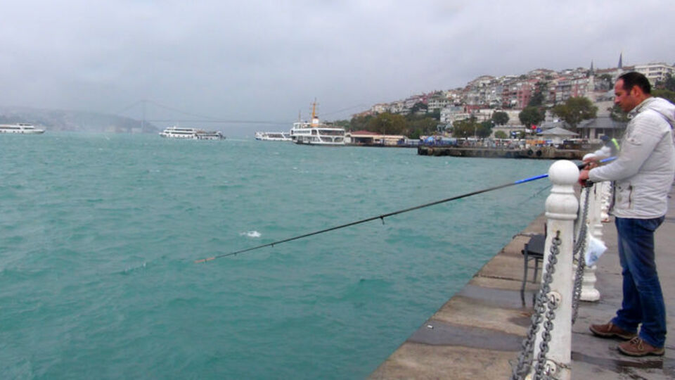 Boğaz renk değiştirdi
