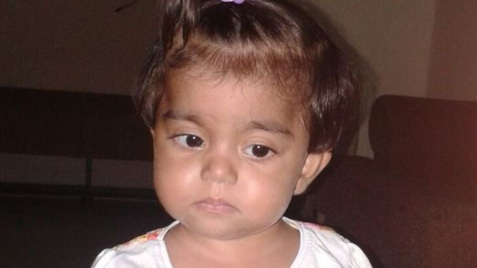 6.5 kiloluk Miray'a böbrek nakli