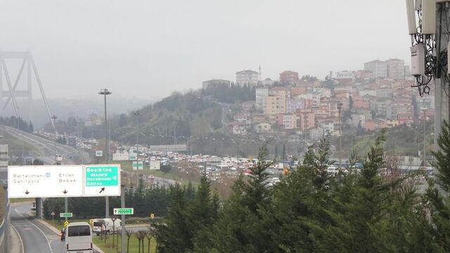 "D-100'e ve TEM otoyoluna ses bariyerleri konulmalı"