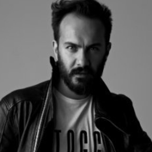 'Tasarımlarımın giyene tavır katması önemli'