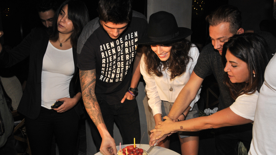 "Acil aşk arıyorum"