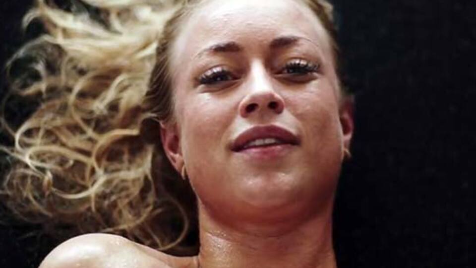 Gençleri sekse davet ettiler!